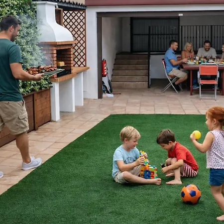 VIVIENDA RURAL PEROTXENEA LANDETXEA - una casa rural con jardín y barbacoa ideal para grupos y familias que quieren descubrir y disfrutar el norte de Navarra-2